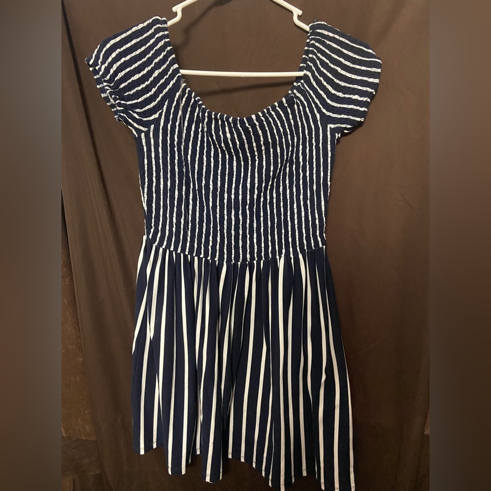 Navy/whit striped dress